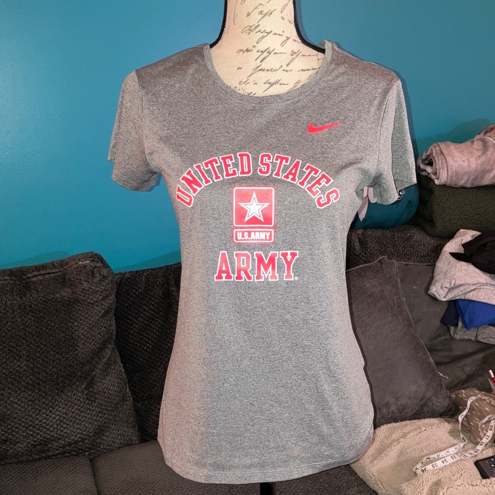 🎉4 for $20 Nike Women's Gray United States Army Dri-Fit Tee, Medium